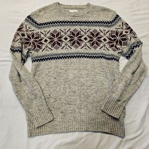 Men's Wool Blend Gray and Maroon Snowflake Patterned Sweater